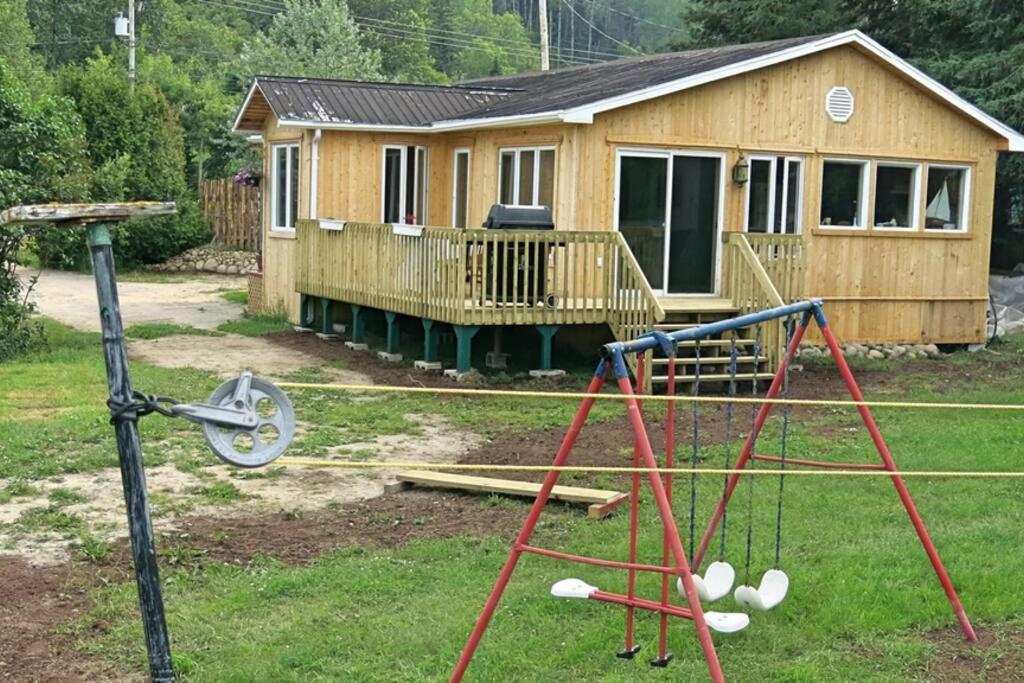 La Maison Du Capitaine Tadoussac Luaran gambar